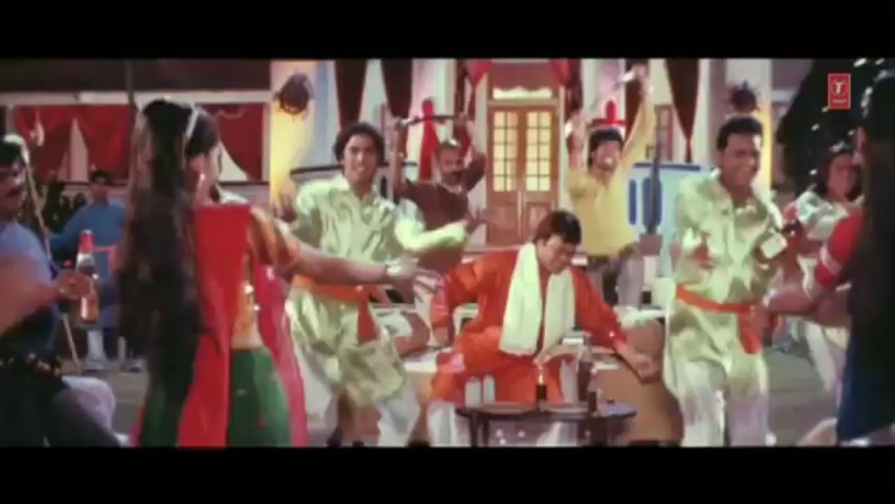 Bara Baje Ratiya Mein [Hottest Item Dance Video] Sathi Sangathi
