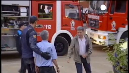 Espagne: le prince Felipe au chevet des blessés de...
