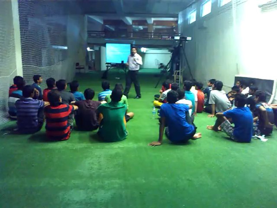 Charitendra developing young cricketers on mental toughness at Madhya Pradesh Cricket Association