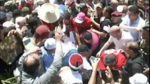 Tunisia: il funerale di Mohamed Brahmi, scontri nei...