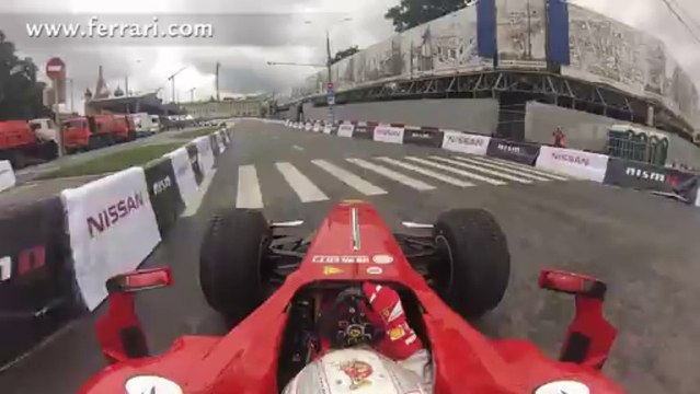 Autosital - Tour embarqué avec Kamui Kobayashi au Moscow City Racing