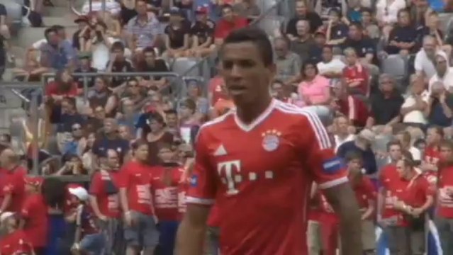 Tackle del Wolfsburg su Luiz Gustavo, Inter più lontana