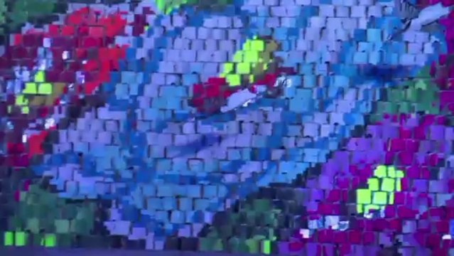 Gigantismo nas comemorações na Coreia do Norte