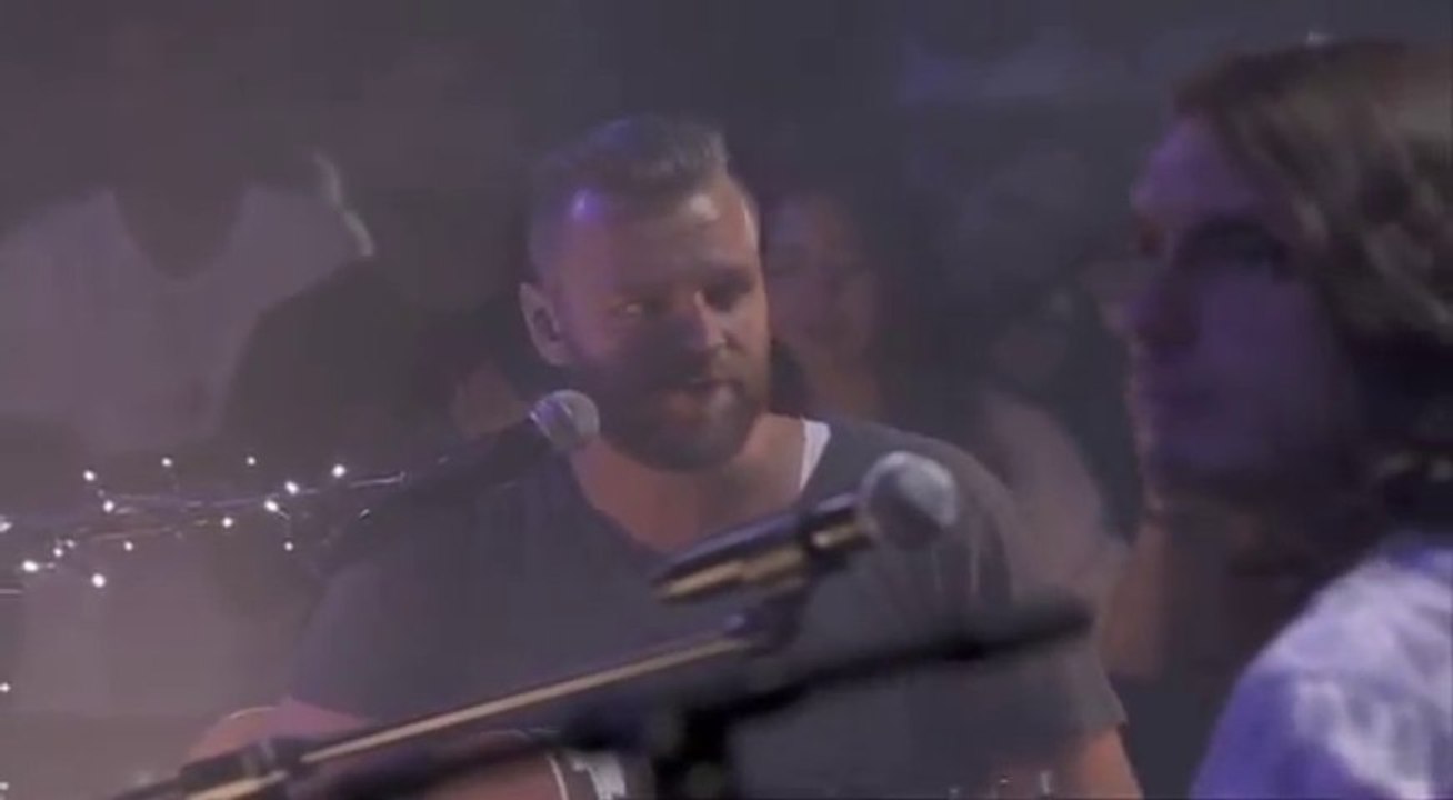 Hillsong United -  Scandal of Grace - Live at Elevate