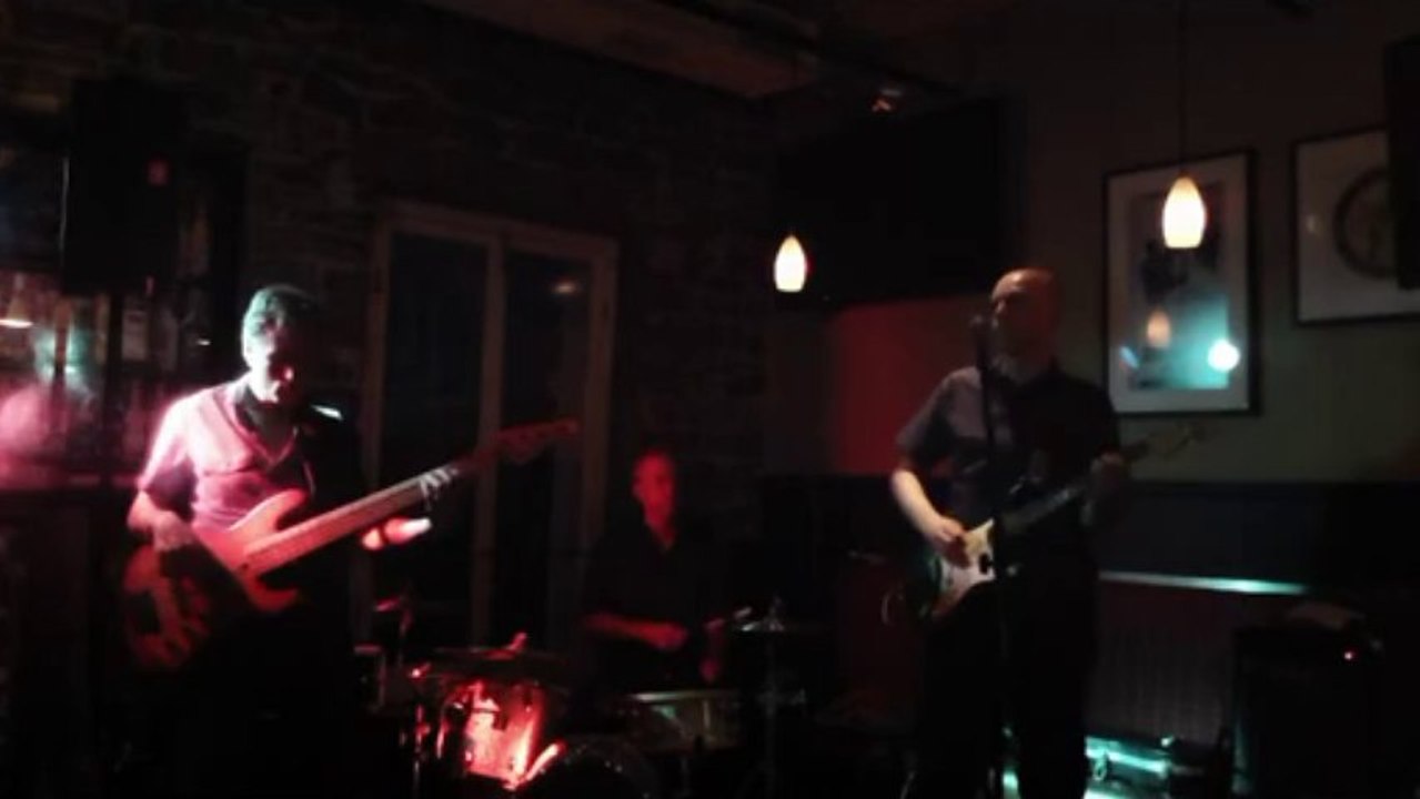 "Gotta Get Movin" Dan Deslauriers Original Tune