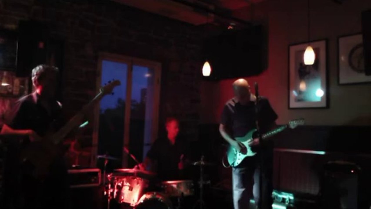 Black Cat Bone Dan Deslauriers (Johnny Copeland Cover)