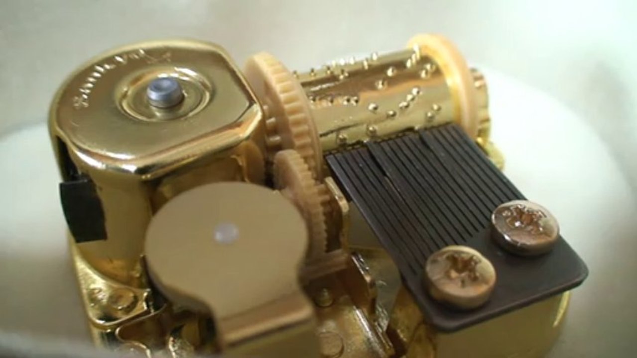 La vien rose music box