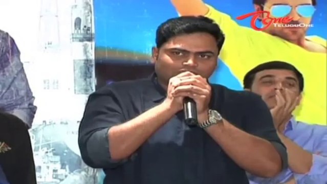 Director Vamsi Paidipally | Speaks about | Yevadu Release Postponed