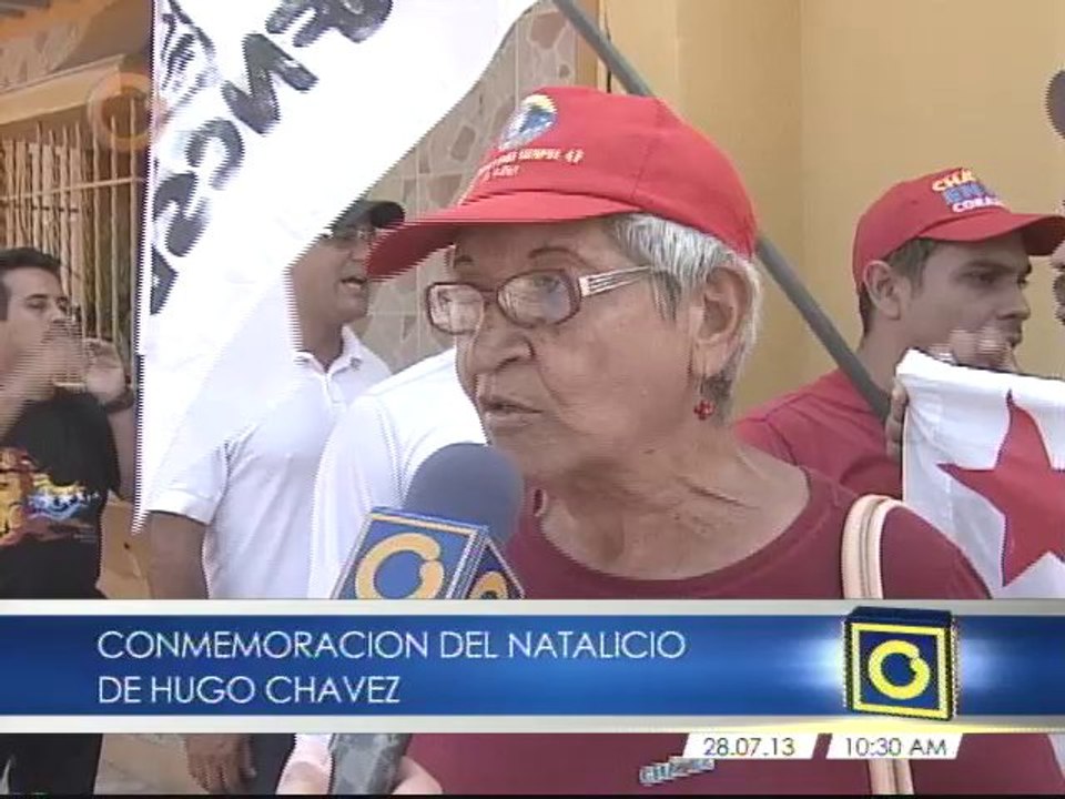 Seguidores de Chávez acuden al Cuartel de la Montaña para conmemorar su nacimiento