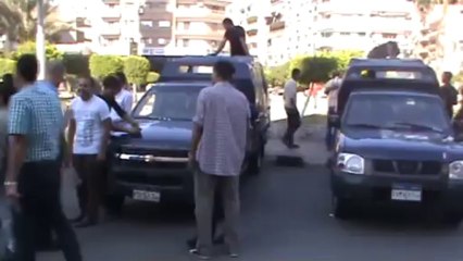 تظاهر الإهالي بالجرارات وسيارات النقل والتوك توك دعما للجيش بالدقهلية "