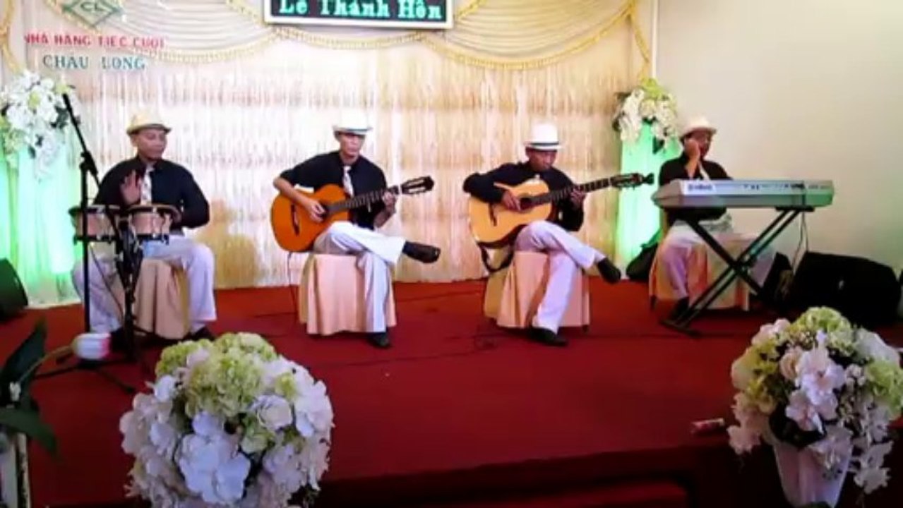 Ban nhạc Flamenco Tumbadora Thanh Tùng hòa tấu-Viva Forever