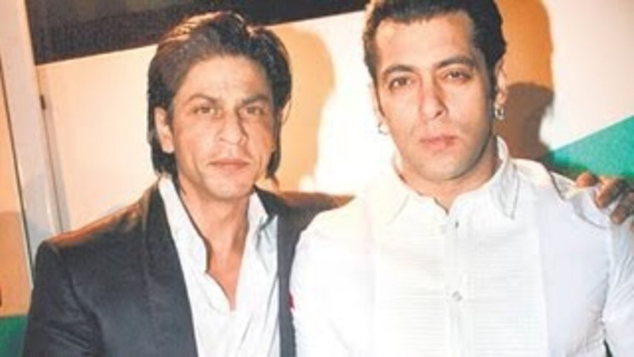 Shahrukh Khan's Iftar Party @ Mannat | Celebration Of Shahrukh & Salman Friendship ?