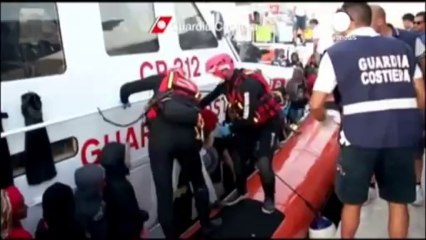 Nueva avalancha de inmigrantes ilegales en costas italianas.
