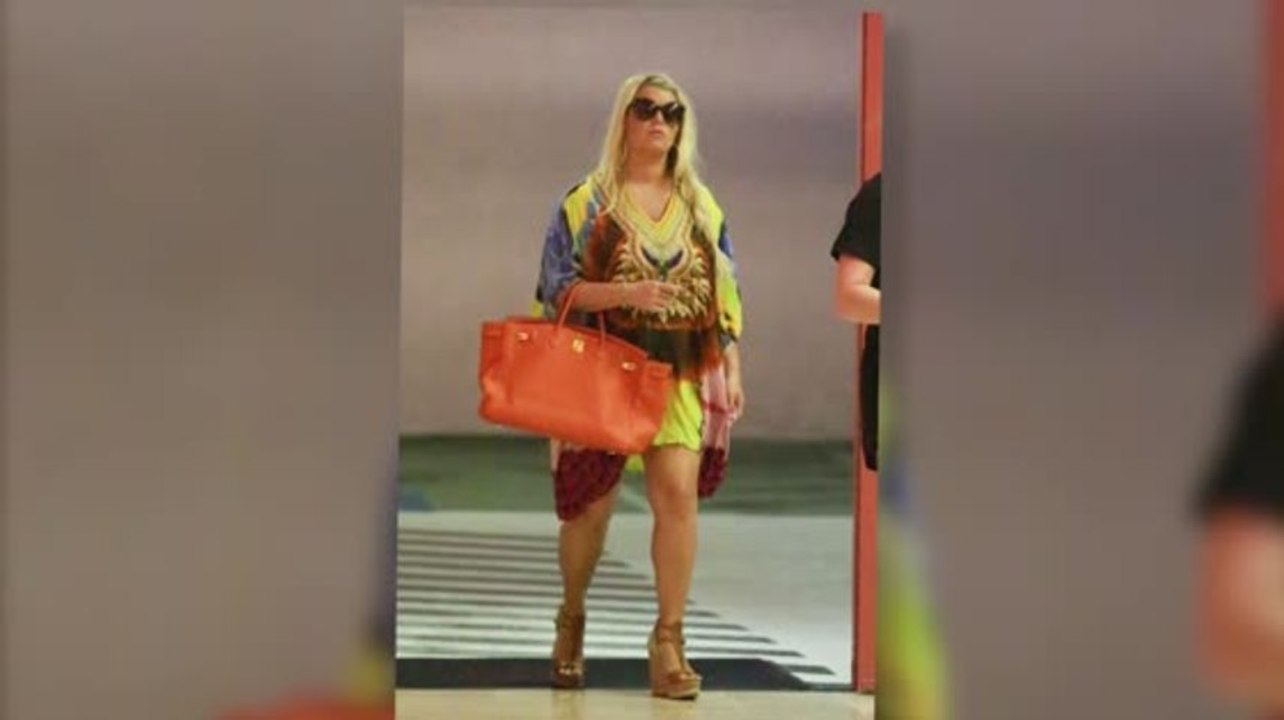 Jessica Simpson aus Babypause