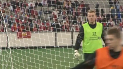 Reina dispara 'con bala'  en su despedida del Liverpool