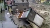 Uttarakhand Flood - Building Demolished Live in Ghansali Uttarakhand Flood 2013