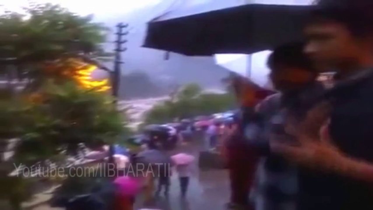 Flood update_ Nearly 14,000 Missing, 60,000 Yet To Ve Rescued - Uttarakhand Flood 2013 Live Video