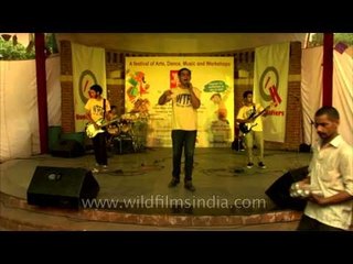 Jivitva goes the medley way: At Big Fat Flea