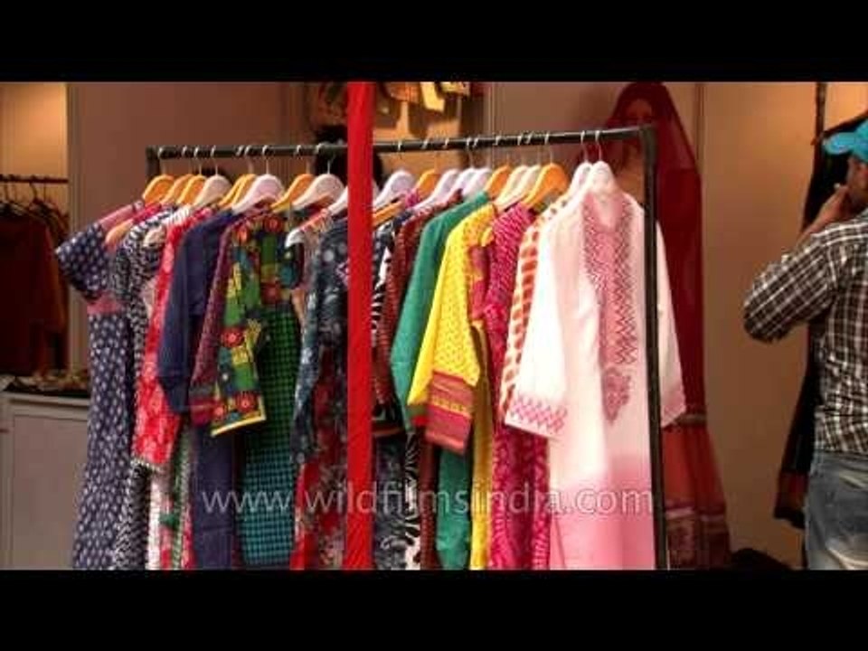 Boutique stalls pulls crowd: At Big Fat Flea