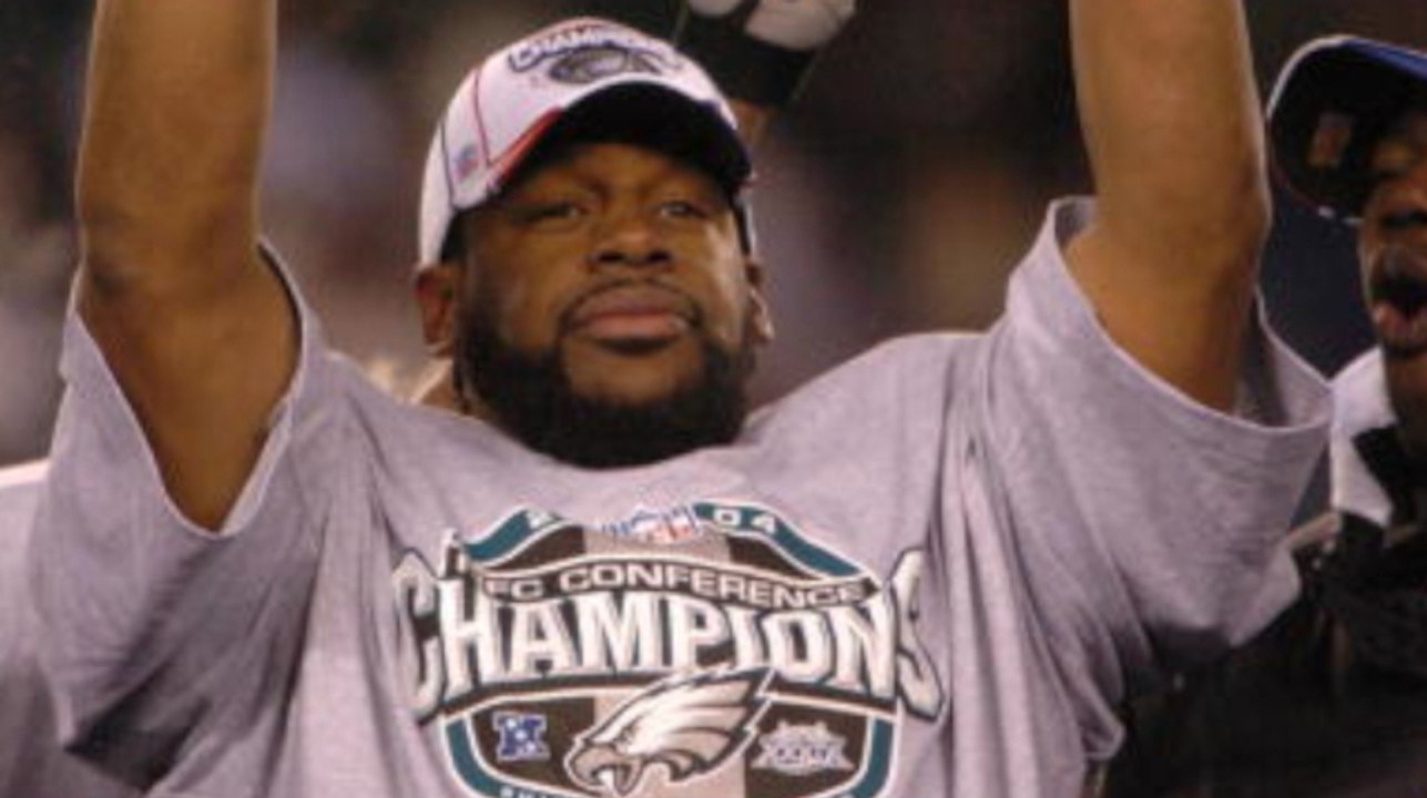 McNabb Speaks, Retires as an Eagle