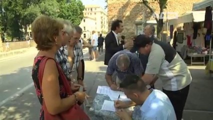 CASE CHIUSE, UNA FIRMA AL MINUTO