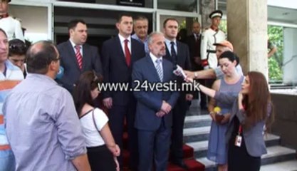 MINISTEROT ZA ODBRANA  TALAT DZAFERI ZA SLUPCANE