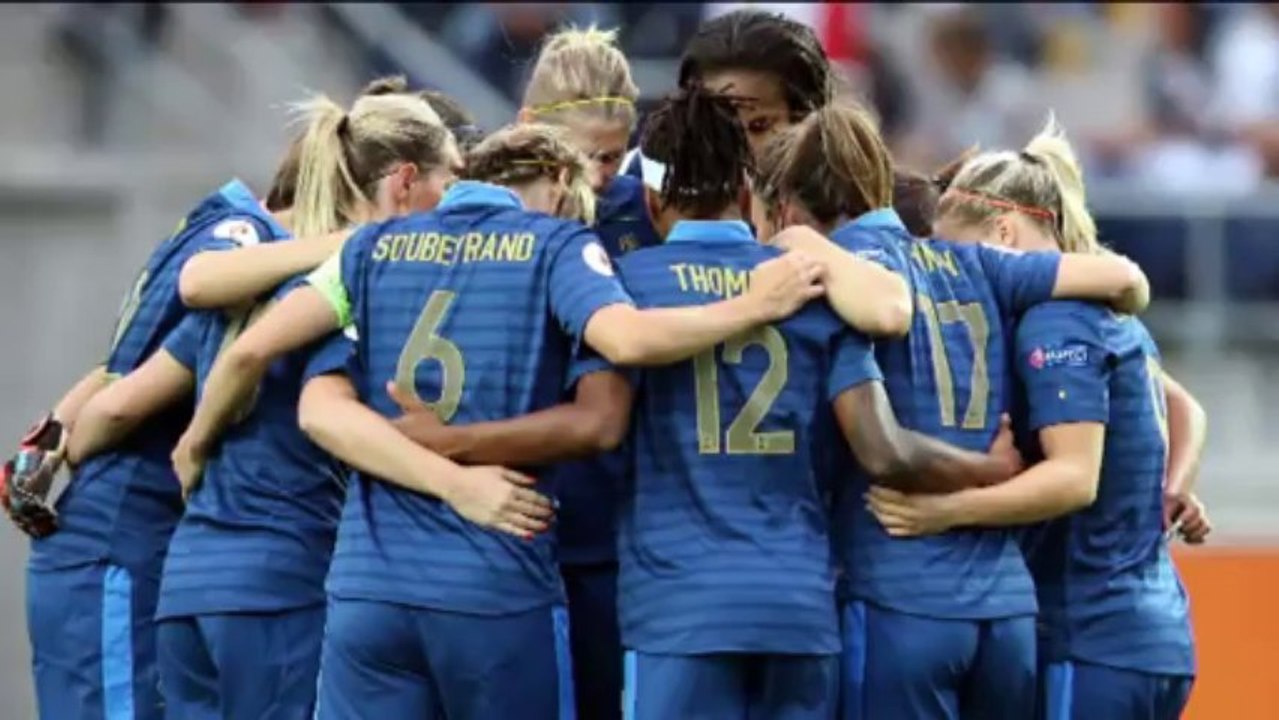 Bleues - Bini limogé, Bergeroo le remplace