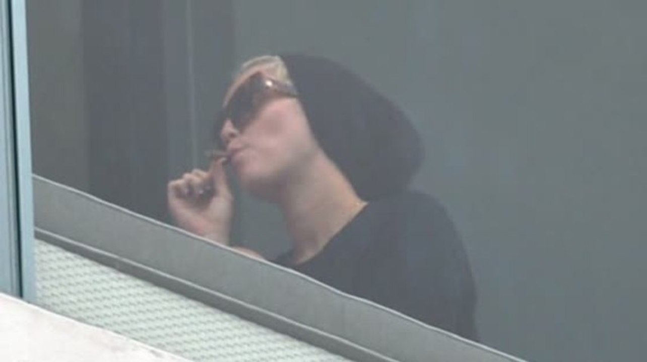 Miley Cyrus raucht gerne Gras