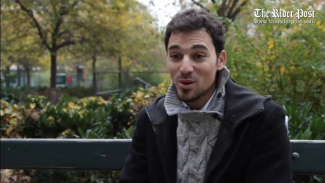 Paraglading Circus / Une rencontre émouvante entre le parapente et les arts du cirque !