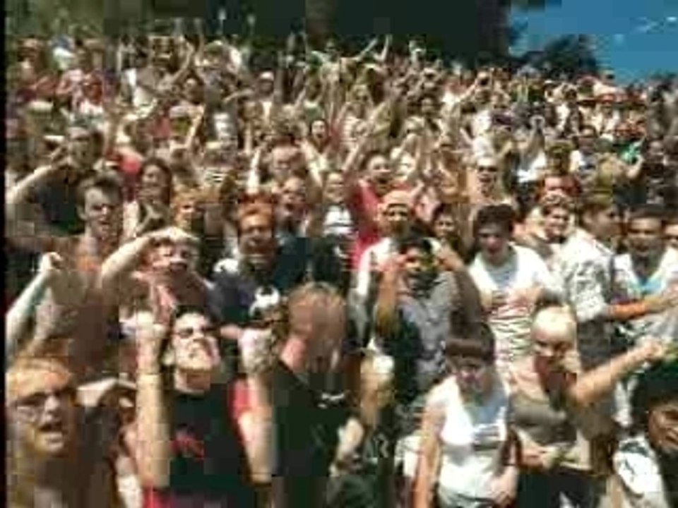 Sum 41 - "In Too Deep"