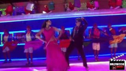 Lungi Dance Song Review - Honey Singh, Shahrukh Khan, Deepika Padukone