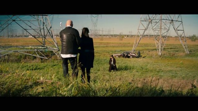 Red 2 - Exclusive Interview with Bruce Willis & Mary-Louise Parker