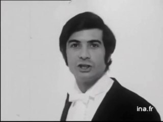 -Jean Claude Brialy (69)- ""quand un Vicomte ... ""