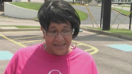 Teen drives into Waffle House