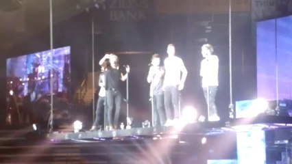 One Direction - Moments - Louis gets hit in the head with shoe