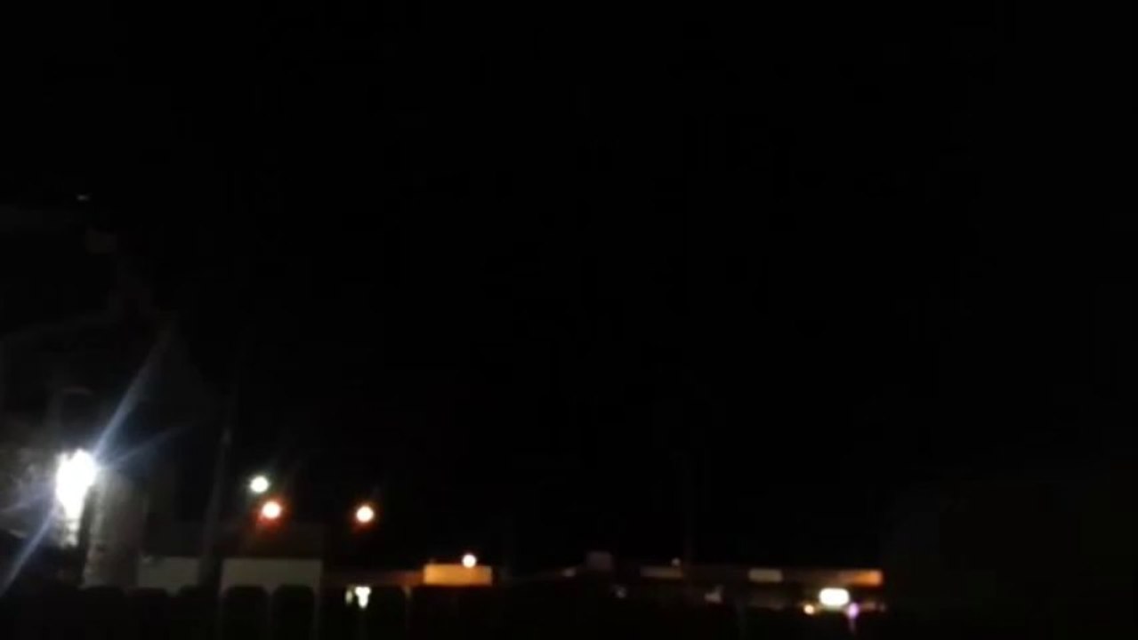 Triangle UFO Filmed over Kansas city - 27th July 2013