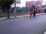 Combat de MMA en pleine rue en Bolivie - Eux ils sont bons même bourré!