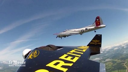 L'impressionnant vol de "Jetman" au côté d'un avion B-17