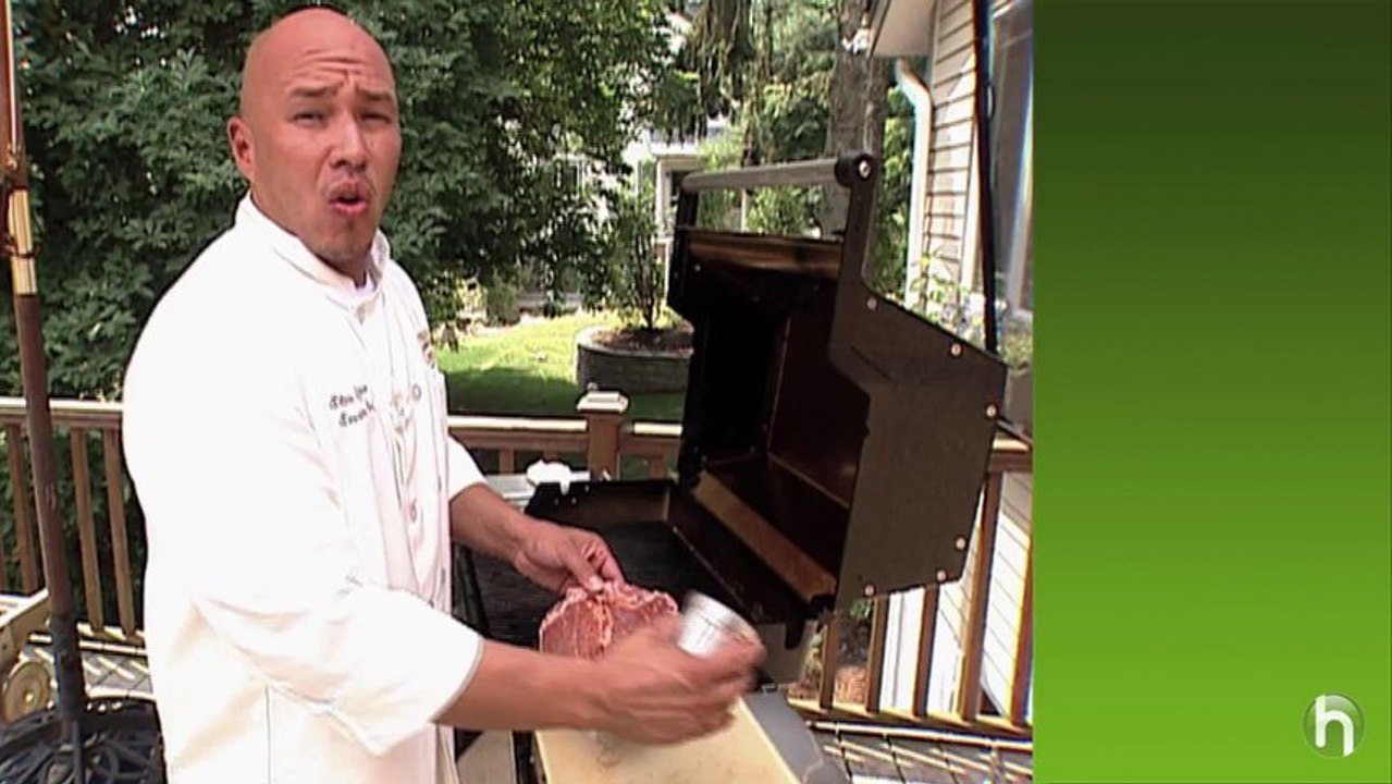 Cómo cocinar un bistec en una parrilla de gas