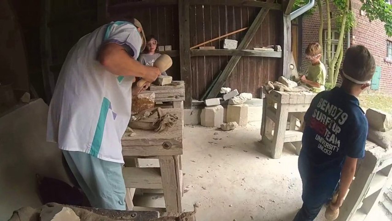 ARTelier-Kinder-Bildhauerkurse