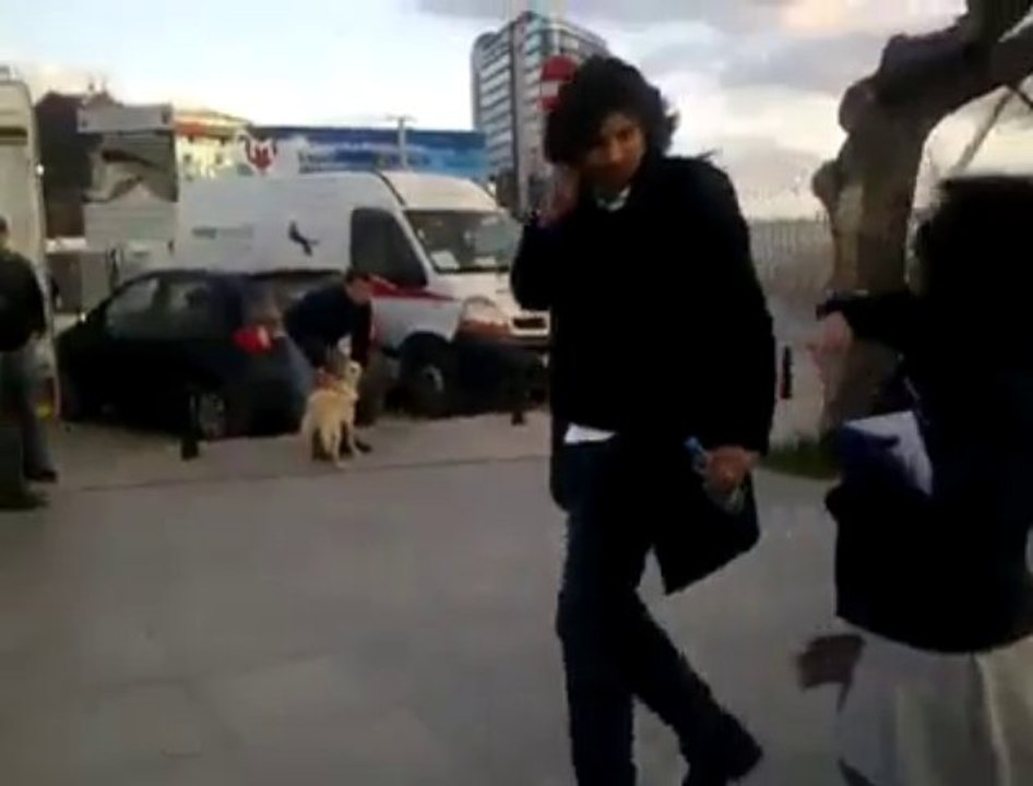 Engin Akyurek caught by fans.