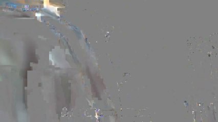 Hemlock.Grove.S01E02.720p.WEBRip.x264-QRUS-muxed_004