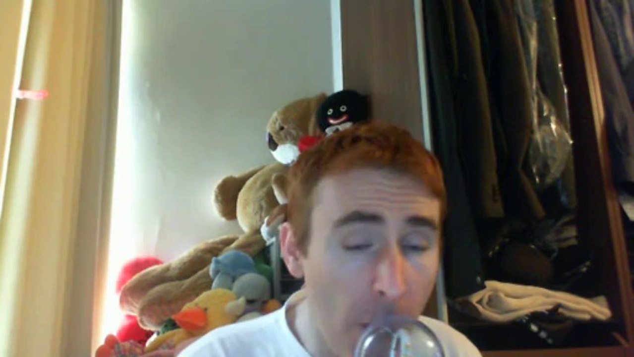 Wiwi égratigne "closer" de Kings Of Leon