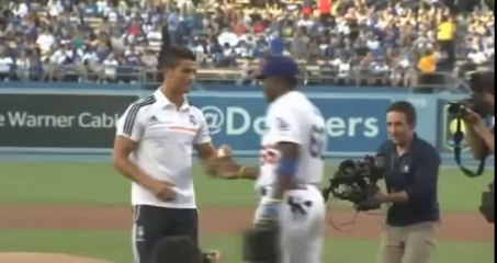 O Κριστιάνο Ρονάλντο παίζει... μπέιζμπολ!