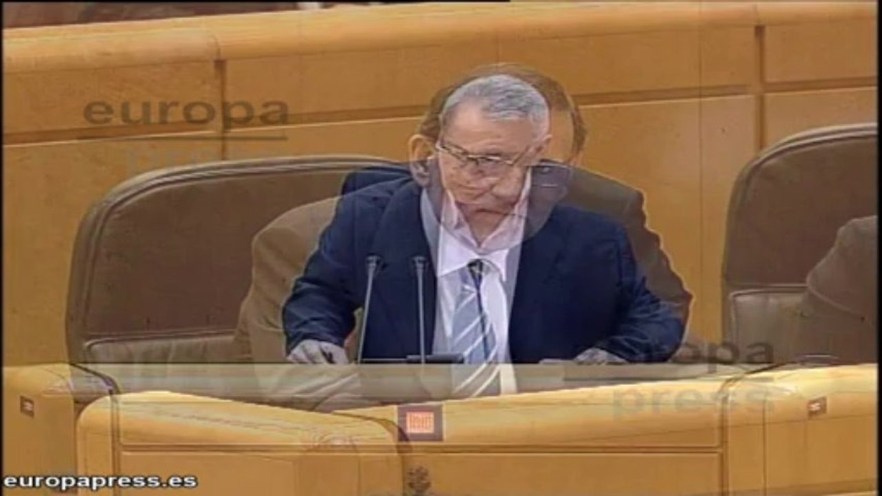 Cayo Lara exige a Rajoy que presente su dimisión