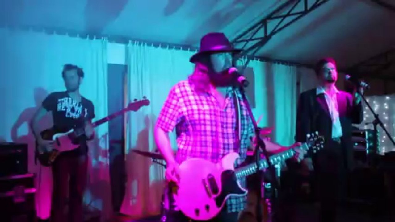 Proud mary by the Naughty River Boys