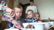 Russian dad becomes unlikely hero in Navalny case