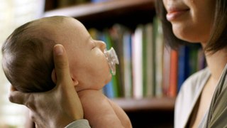 Como Cuidar de um Bebê Recém-Nascido em Suas Primeiras Semanas