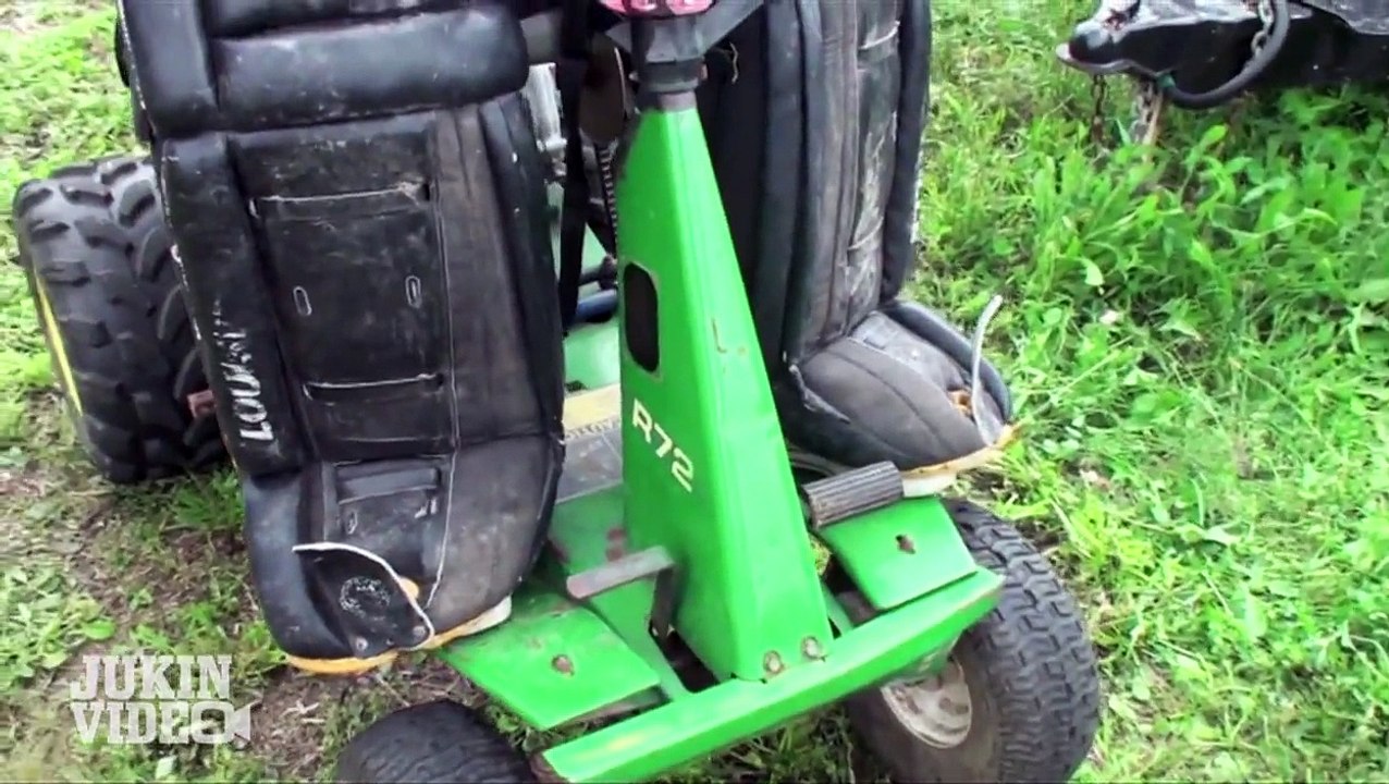Redneck Lawn Mower LAUNCHES Over Car - video Dailymotion