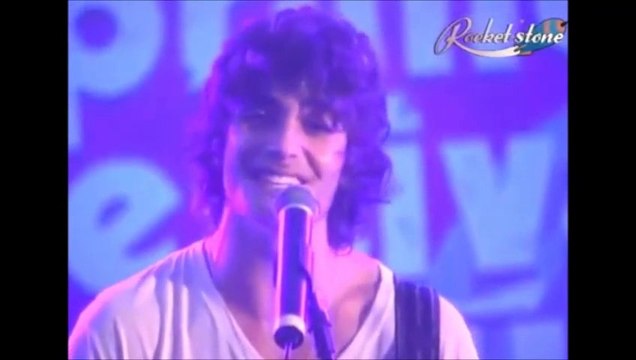 Relembre Fiuk , cantando Linda , tão linda em Malhação ID